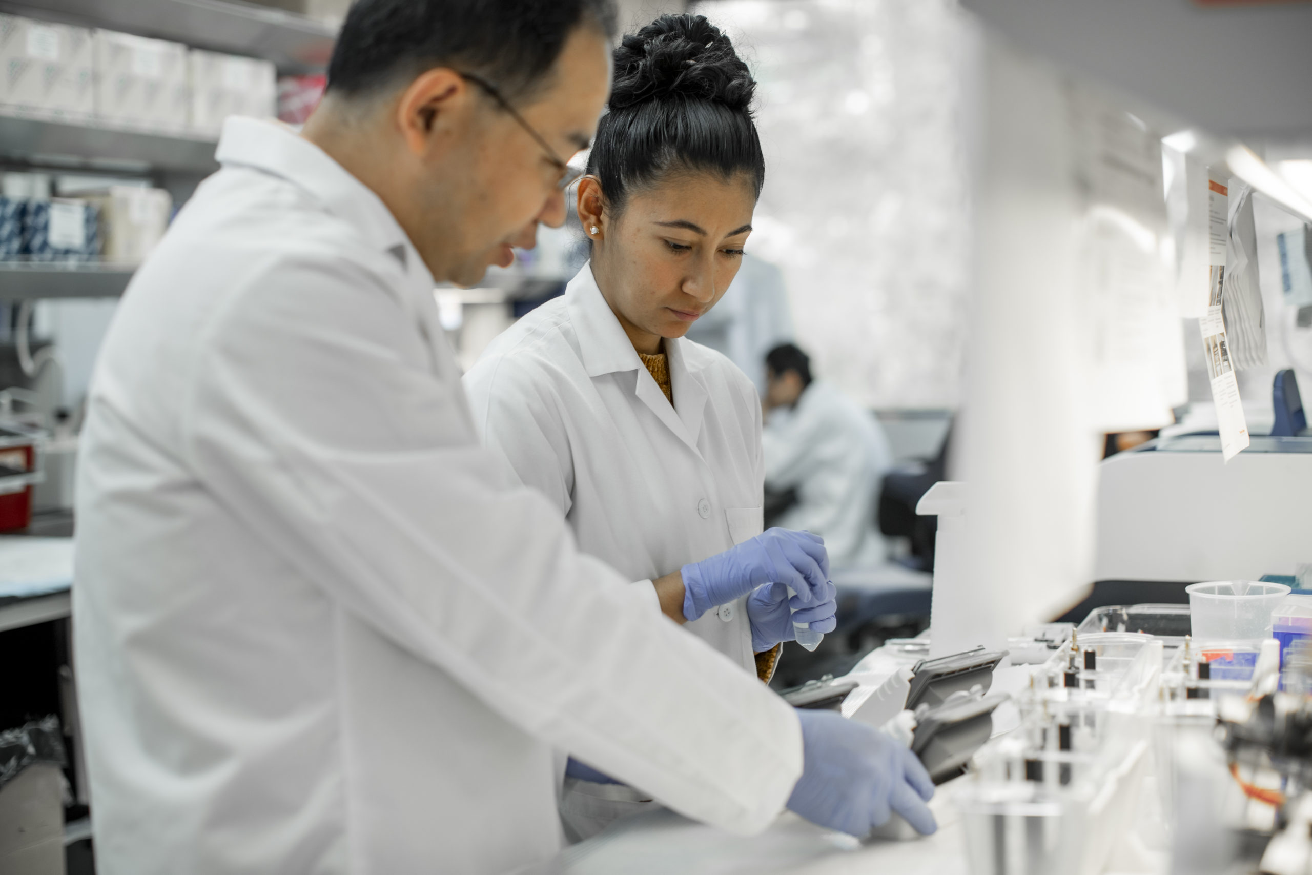 Students in Molecular Medicine Lab